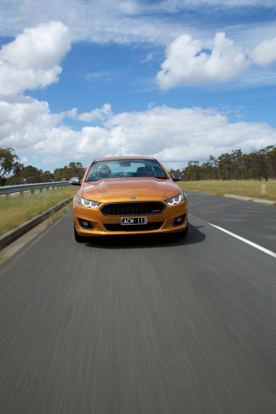  Ford Falcon XR8 2014 года  (фото 6 из 9)